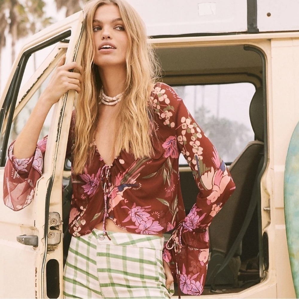 NWT Free People Of Paradise Floral Mesh Flyaway Top